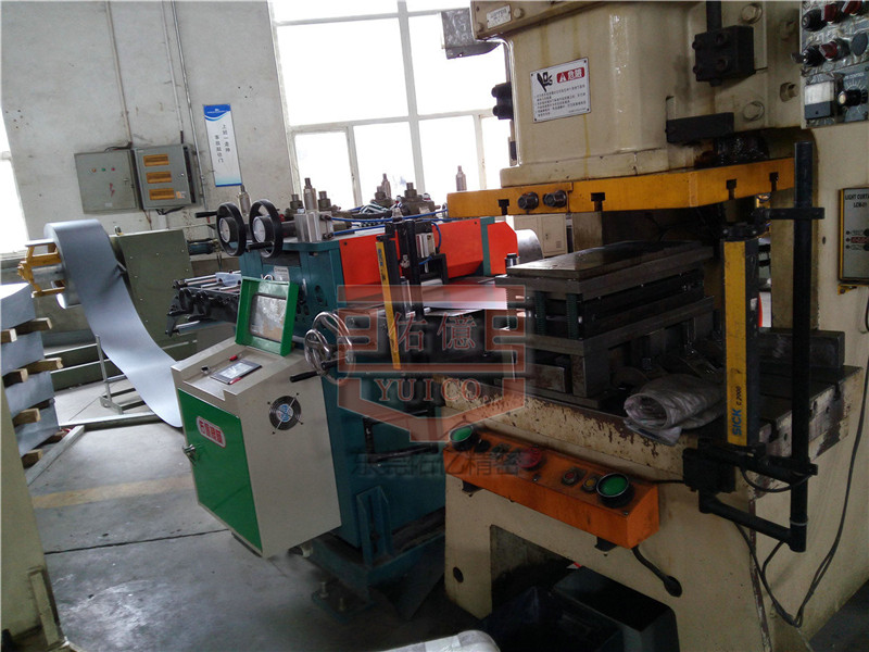 二合一送料機配沖床生產(chǎn)線