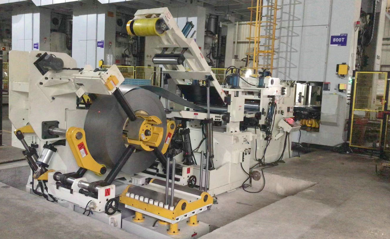 超厚板三合一送料機(jī)：核心原理、優(yōu)勢(shì)與沖壓應(yīng)用指南